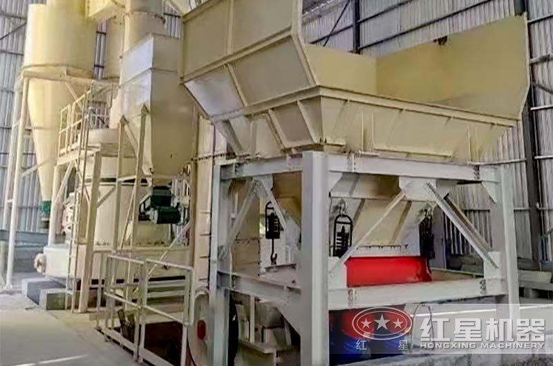 細(xì)粉磨現(xiàn)場 細(xì)粉磨現(xiàn)場